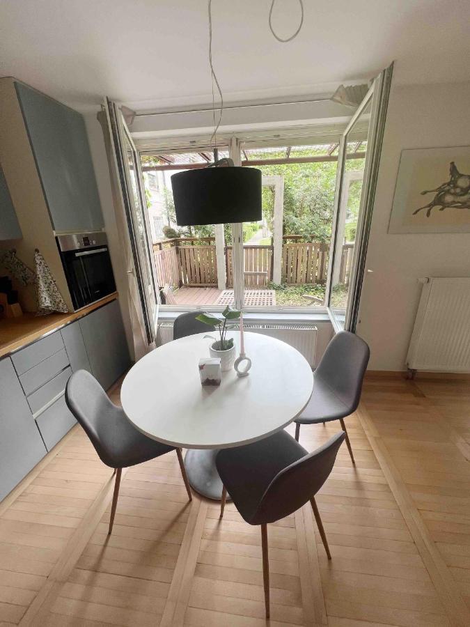 Comfy Flat In City-free Parking *